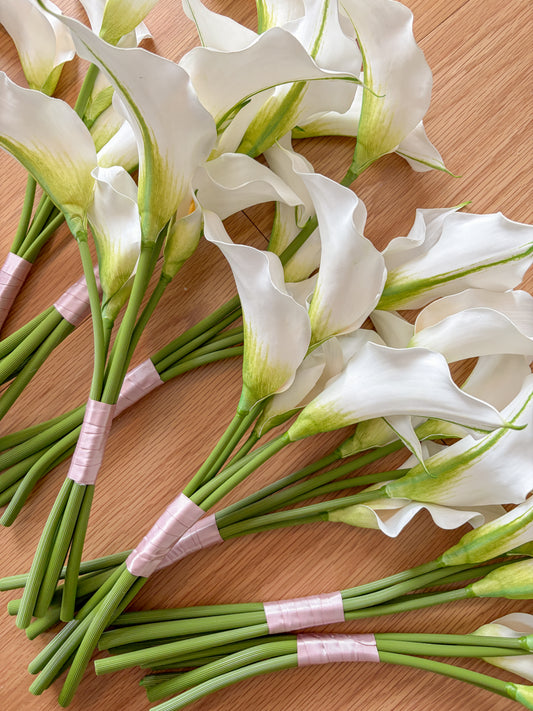 Mono Flower Bouquets